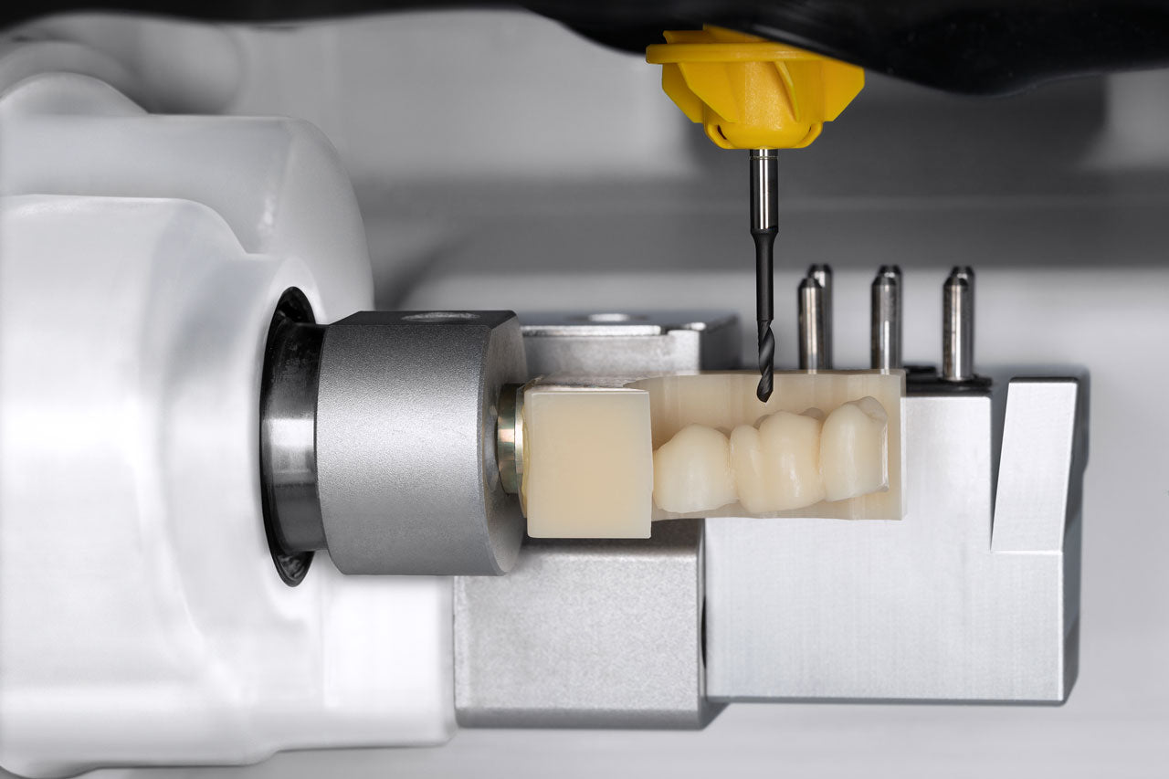 Digi E Mill 4 – Kompakte 4‑Achs‑Fräsmaschine (Wet & Dry)