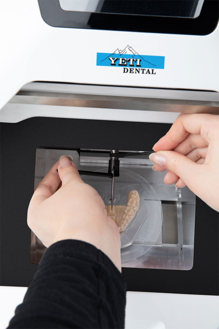 Digi E Mill 3 – Aligner-Fräsmaschine (3+1 Achsen)